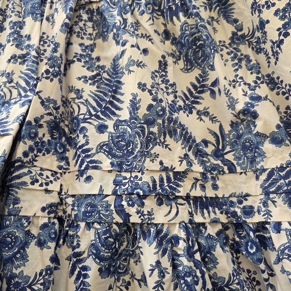 Floral Blue and White Women's Dress - Picture 3 of 8